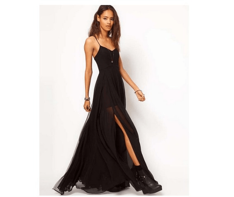 Slip dress: Το φόρεμα... κομπινεζόν με τη δαντέλα που έγινε μόδα -Πώς να το φορέσετε για να μην μοιάζει με νυχτικό [εικόνες] | iefimerida.gr 0