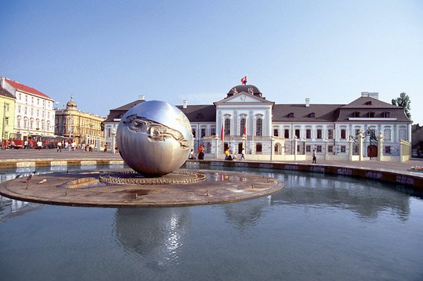 Lonely Planet: Τα δέκα ταξίδια που πρέπει να κάνετε μέσα στο 2013 [εικόνες] | iefimerida.gr 4