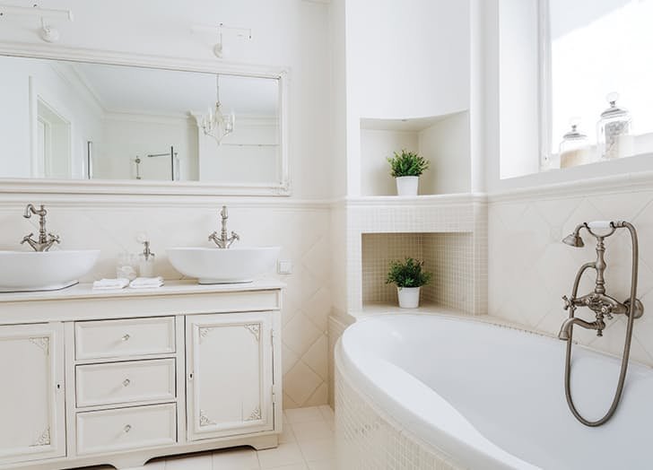 Κάνε το μικρό μπάνιο να δείχνει μεγάλο -7 έξυπνοι τρόποι [εικόνες] | iefimerida.gr 0