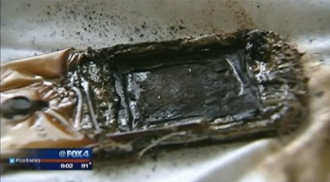 Εφηβη στο Τέξας κοιμόταν και το κινητό της εξερράγη κάτω από το μαξιλάρι της [βίντεο &εικόνες] | iefimerida.gr 0