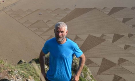 Ο διακοσμητής των Αλπεων -Φτιάχνει πραγματικά έργα τέχνης πάνω στο χιόνι [εικόνες] | iefimerida.gr 18