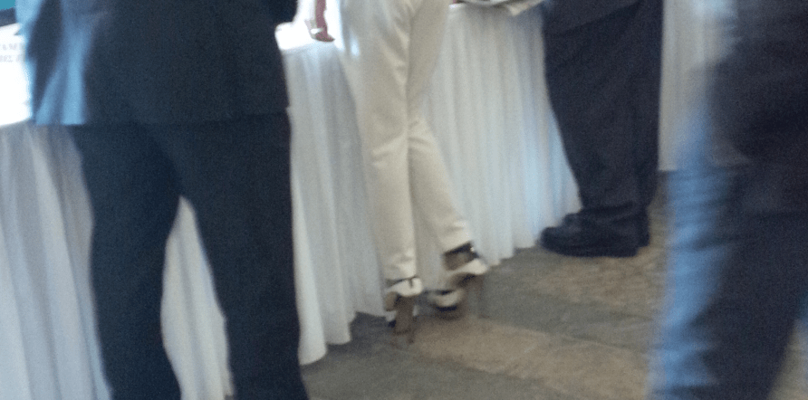 Η Μαρία Σόδη έκλεψε την παράσταση και στη Χαλκιδική -Το λευκό σύνολο και οι... θανατηφόρες γόβες που συζητήθηκαν [εικόνες] | iefimerida.gr 2