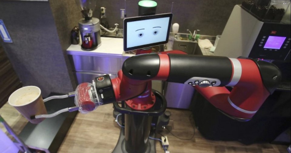 Μπαρίστα-ρομπότ στο Τόκιο και μάλιστα μονόχειρας! Ξετρελαίνει τους πελάτες [βίντεο] | iefimerida.gr 1