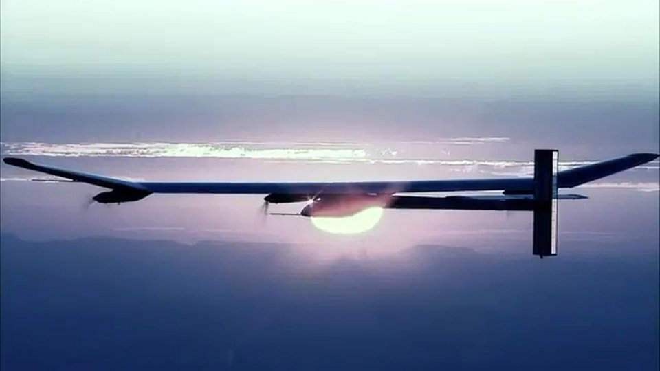 Solar Impulse 2: Αυτό είναι το πρώτο ηλιακό αεροπλάνο που θα κάνει το γύρο του κόσμου [εικόνες] | iefimerida.gr 0