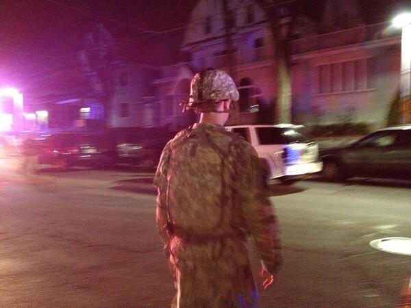 Watertown Βοστώνης: Ποια είναι η πόλη που ζει το απόλυτο θρίλερ – Εντρομοι πολίτες κλειδωμένοι στα σπίτια -Αδειοι δρόμοι [εικόνες] | iefimerida.gr 1