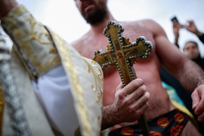 Ο Αγρινιώτης που έπιασε για δεύτερη χρονιά τον Σταυρό στην Κωνσταντινούπολη [εικόνες] | iefimerida.gr 3