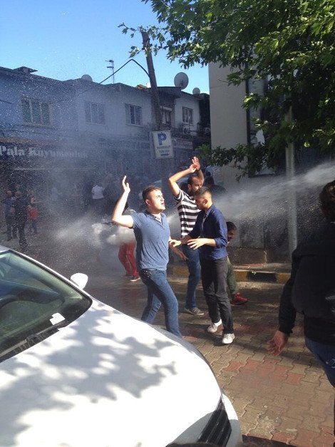 Στις φλόγες ξανά η Τουρκία: Νέα βίαια επεισόδια για τους θανάτους των ανθρακωρύχων [εικόνες] | iefimerida.gr 4