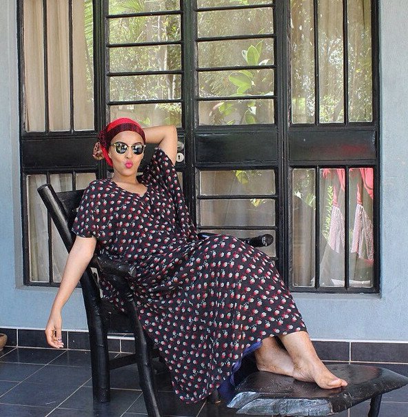 Μοδάτες μαντίλες, χαρά, έξοδοι -27χρονη δείχνει την άλλη πλευρά της ζωής στη Σομαλία [εικόνες]  | iefimerida.gr 21