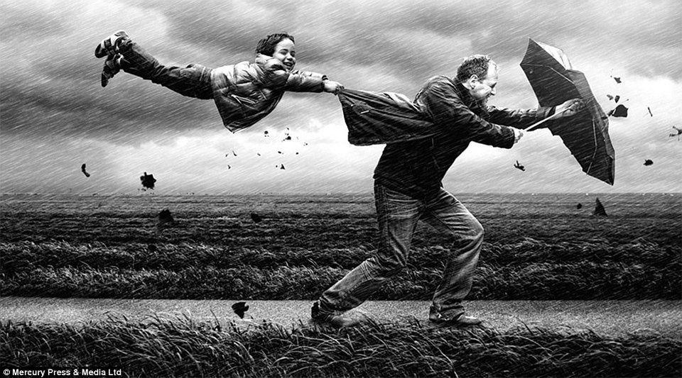 Οι τρελές περιπέτειες ενός 8χρονου -Κρεμιέται από κινούμενο τρένο, πετάει πάνω σε φτερό αεροπλάνου [εικόνες] | iefimerida.gr 2