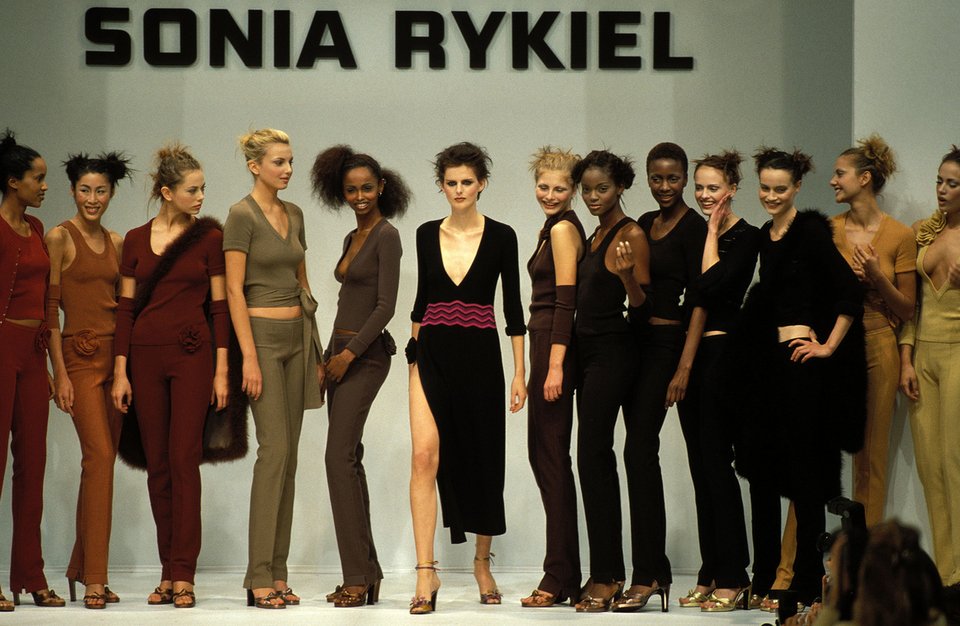 Πέθανε η σχεδιάστρια Sonia Rykiel –Η βασίλισσα των πλεκτών [εικόνες] | iefimerida.gr 12