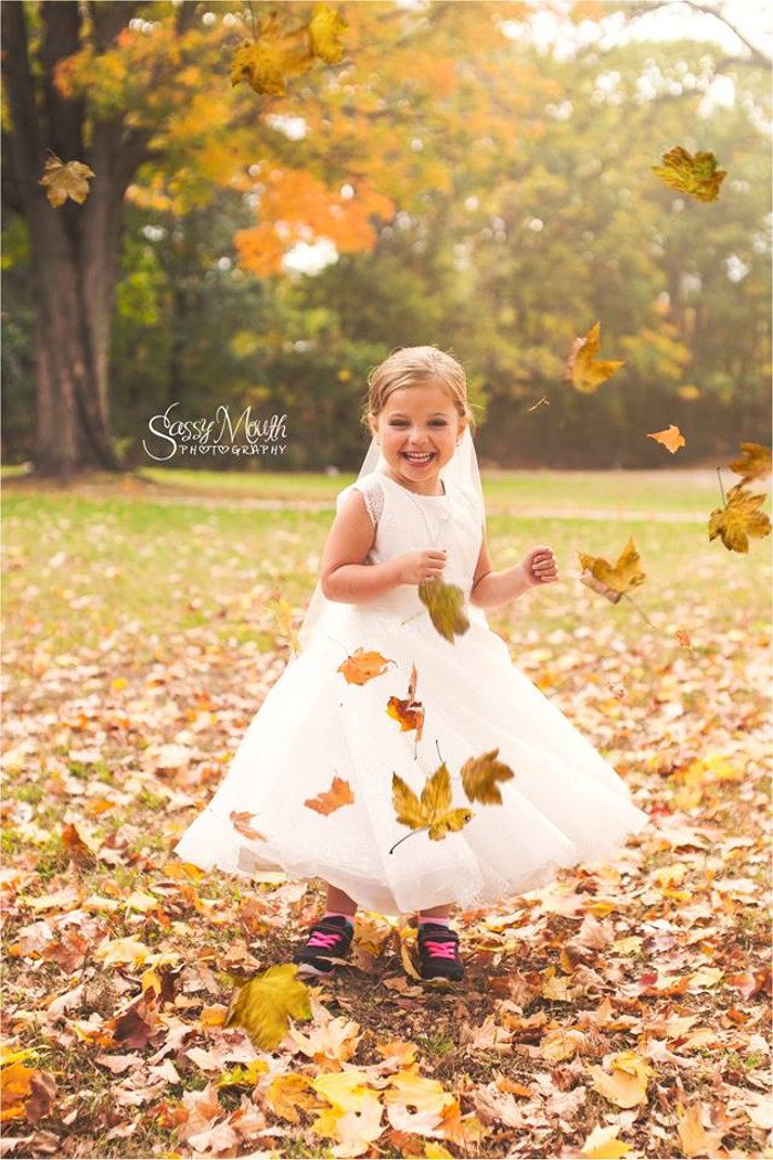 5χρονη «παντρεύτηκε» τον 6χρονο κολλητό της [εικόνες] | iefimerida.gr 4