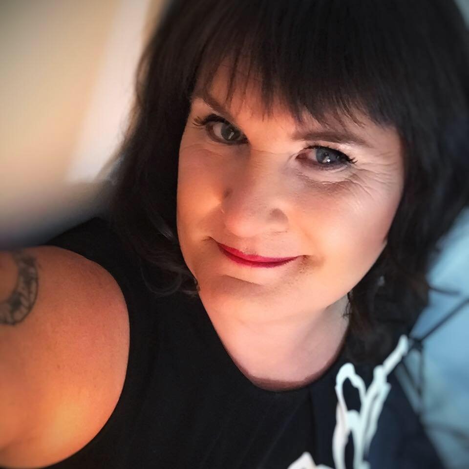 Η τρανσέξουαλ υποψήφια των βρετανικών εκλογών -Ηταν για χρόνια στα γήπεδα [εικόνες]  | iefimerida.gr 1