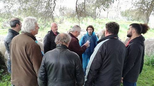 Οι οπαδοί του Σώρρα  μαζεύτηκαν στο Αγρίνιο και έκαναν επίκληση στο... άπειρο [εικόνες] | iefimerida.gr 1