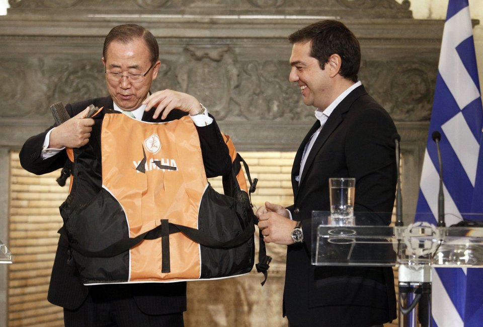 Το δώρο με «μήνυμα» που χάρισε ο Τσίπρας στον γ.γ. του ΟΗΕ -Το φόρεσε αμέσως [εικόνες] | iefimerida.gr 1