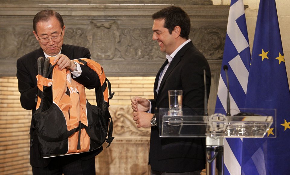 Το δώρο με «μήνυμα» που χάρισε ο Τσίπρας στον γ.γ. του ΟΗΕ -Το φόρεσε αμέσως [εικόνες] | iefimerida.gr 2