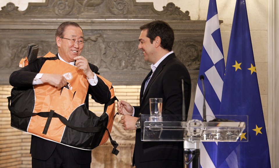 Το δώρο με «μήνυμα» που χάρισε ο Τσίπρας στον γ.γ. του ΟΗΕ -Το φόρεσε αμέσως [εικόνες] | iefimerida.gr 0