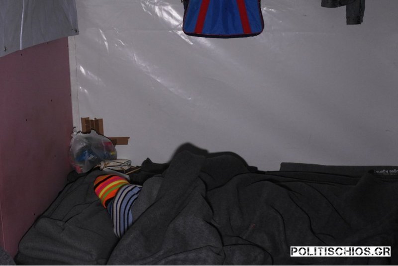 Χωρίς ρεύμα και νερό ο καταυλισμός της Σούδας στη Χίο -Απελπισμένοι οι πρόσφυγες [εικόνες] | iefimerida.gr 2