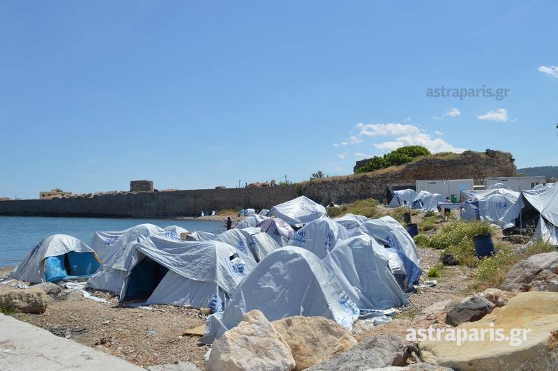 Χίος: Μάζεψαν τις σκηνές προσφύγων από την παραλία της Σούδας -Αλλαξε όψη [εικόνες] | iefimerida.gr 2