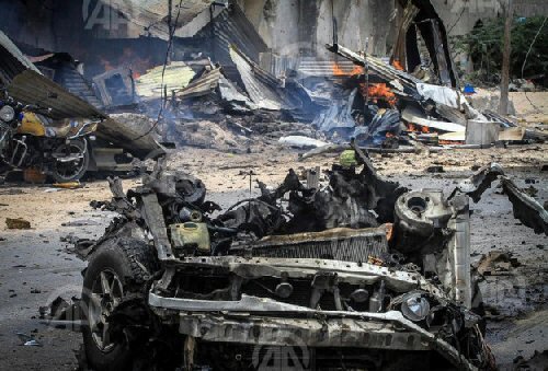 Τραγωδία στο Σουδάν: 150 νεκροί από έκρηξη βυτιοφόρου [εικόνες] | iefimerida.gr 0