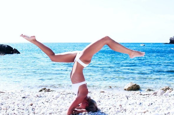 Η Σουηδέζα πιλότος που κατακτά τους αιθέρες και το Instagram [εικόνες] | iefimerida.gr 1