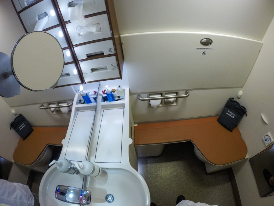 Μπλόγκερ έκανε δωρεάν το ταξίδι της ζωής του σε χλιδάτη σουίτα της Singapore Airlines -Ανέσεις πολυτελούς ξενοδοχείου [εικονες] | iefimerida.gr 3