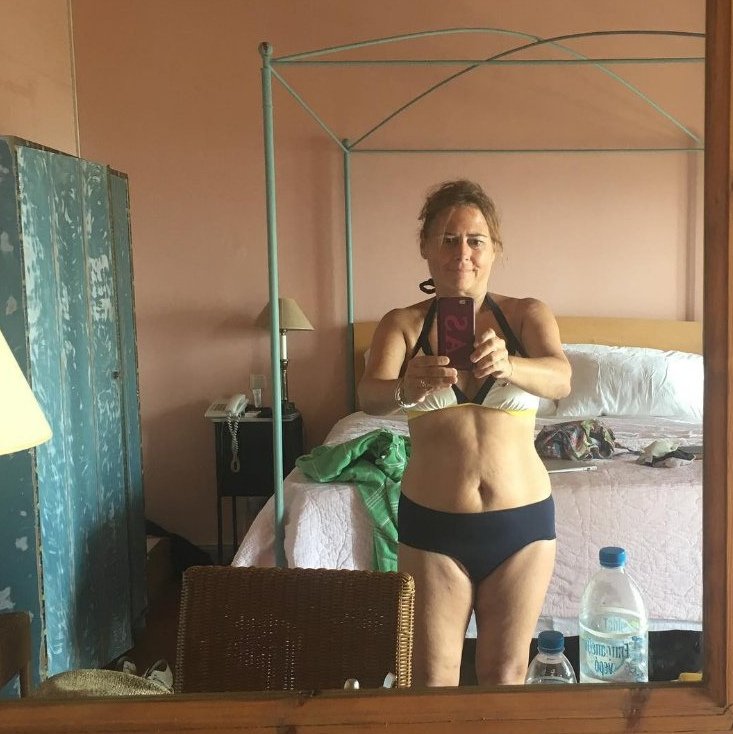 Η πρώην διευθύντρια της Vogue είναι στις Σπέτσες και ποστάρει εκπληκτικές φωτογραφίες [εικόνες]  | iefimerida.gr 2