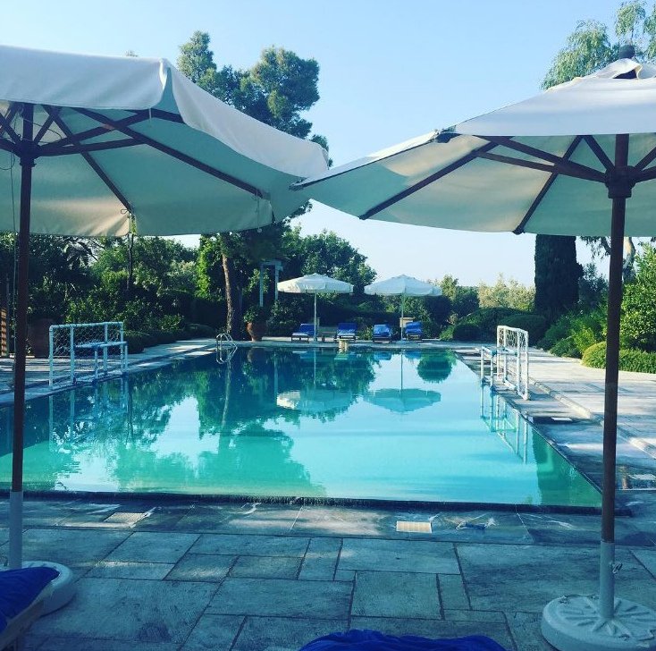 Η πρώην διευθύντρια της Vogue είναι στις Σπέτσες και ποστάρει εκπληκτικές φωτογραφίες [εικόνες]  | iefimerida.gr 4