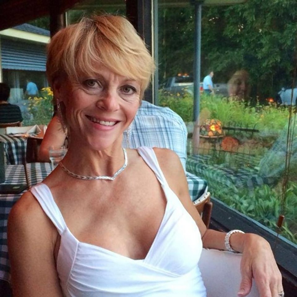 Δεν μπόρεσε να βάλει το όπλο της στο σουτιέν και σκοτώθηκε [εικόνες] | iefimerida.gr 1