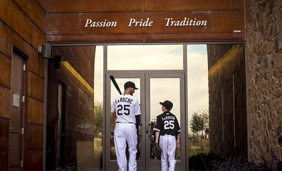 Αστέρας του μπέιζμπολ «χάρισε» 10 εκατ. ευρώ λόγω του γιου του – Μια απίθανη ιστορία [εικόνες] | iefimerida.gr 1