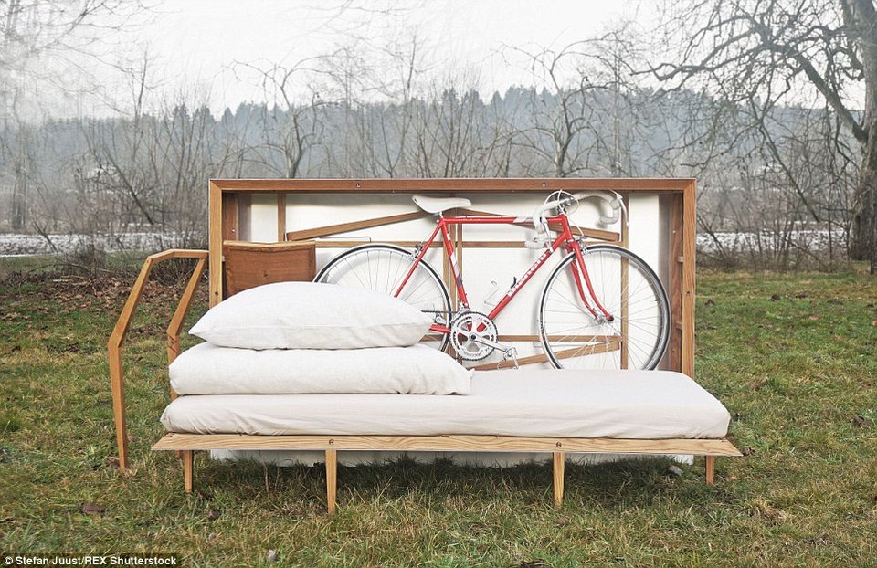 Μετακομίστε με ένα μόνο κουτί – Το TravelBox που γίνεται ντουλάπα, κρεβάτι και τραπεζαρία [εικόνες]  | iefimerida.gr 0