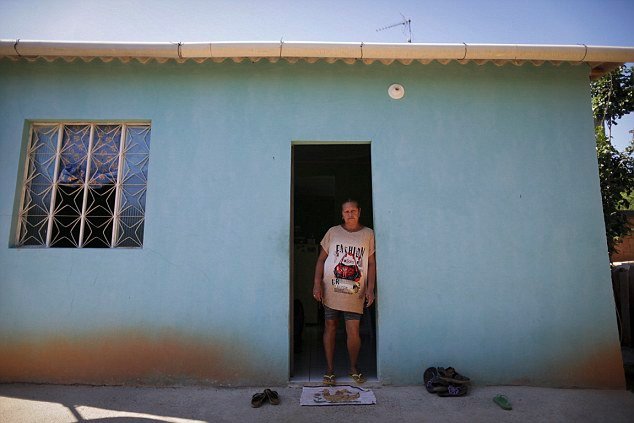 Γύρισε σπίτι και το βρήκε μισό – Η γυναίκα του πούλησε το μερίδιό της και η εταιρία το κατεδάφισε [εικόνες]  | iefimerida.gr 4