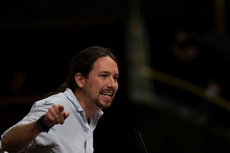 Οι Podemos έκαναν πρόταση μομφής κατά της κυβέρνησης του Μαριάνο Ραχόι | iefimerida.gr 0