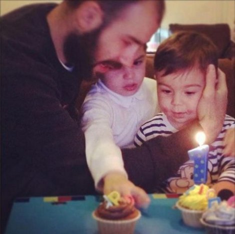 Πως γιόρτασαν τα πρώτα γενέθλια του μικρού Θανάση οι Σπανούλης - Χοψονίδου [εικόνα] | iefimerida.gr 0