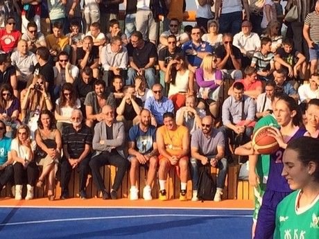 Εγκαινιάστηκε το γήπεδο «Βασίλης Σπανούλης» στο Βελιγράδι | iefimerida.gr 0