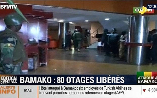 Εληξε η ομηρία στο ξενοδοχείο στο Μάλι μετά από επέμβαση - 27 νεκροί [εικόνες & βίντεο] | iefimerida.gr 0
