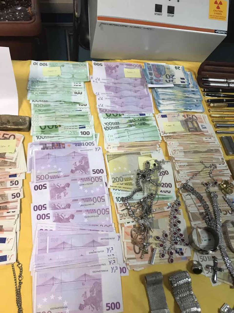 Πάνω από 40 εκατ.ευρώ η λεία της σπείρας που... ξάφρισε διάσημους | iefimerida.gr 2