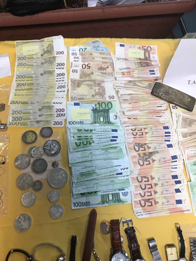 Πάνω από 40 εκατ.ευρώ η λεία της σπείρας που... ξάφρισε διάσημους | iefimerida.gr 0