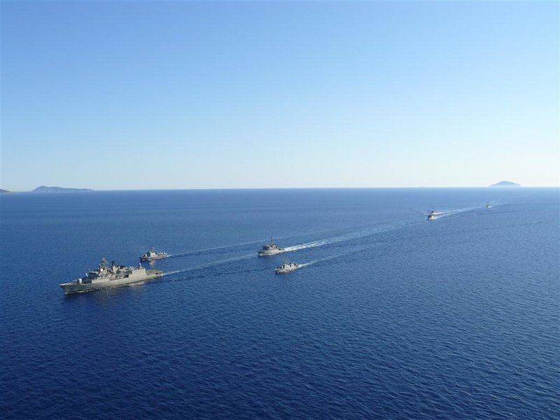 Κάντε βόλτα σε πολεμικά πλοία και υποβρύχιο -Θα δέσουν στον Πειραιά ενόψει 25ης Μαρτίου [εικόνες] | iefimerida.gr 3