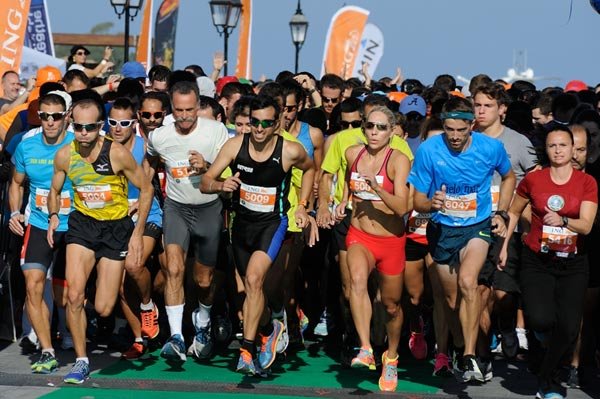 Ανοιξαν οι εγγραφές για το Spetses mini Marathon 2018 | iefimerida.gr 0