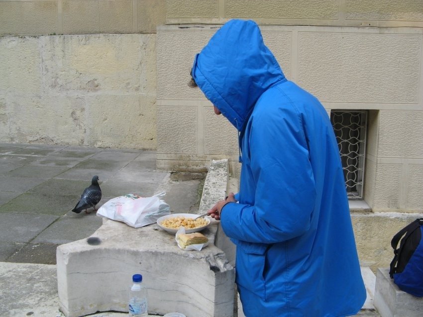 Spiegel: Η μεσαία τάξη στην Ελλάδα αφανίζεται [εικόνες] | iefimerida.gr 2