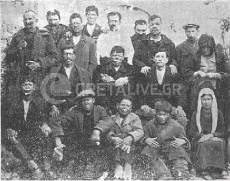 Οι λεπροί στη Σπιναλόγκα φωτογραφίζονταν σαν οικογένεια [εικόνες]  | iefimerida.gr 0