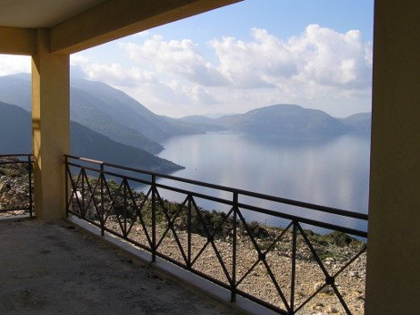 Λύθηκε το μυστήριο με την βίλα στη «μέση του πουθενά» που μάγεψε τη Huffington Post -Στέκει σε μια από τις ομορφότερες γωνιές της Ελλάδας [εικόνες] | iefimerida.gr 7