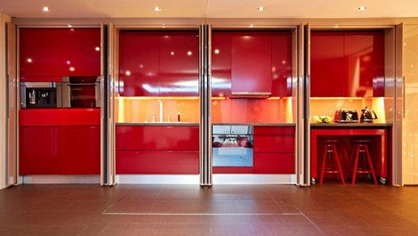 Πώς ένα διαμέρισμα ενός δωματίου μπορεί να μετατραπεί σε χλιδάτο σπίτι, με όλες τις ανέσεις, με το πάτημα ενός κουμπιού [εικόνες & βίντεο] | iefimerida.gr 4