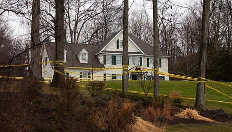 Το σπίτι του μακελάρη του Κονέκτικατ, όπου σκότωσε τη μητέρα του [εικόνες] | iefimerida.gr 1