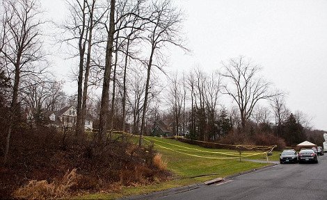 Το σπίτι του μακελάρη του Κονέκτικατ, όπου σκότωσε τη μητέρα του [εικόνες] | iefimerida.gr 2
