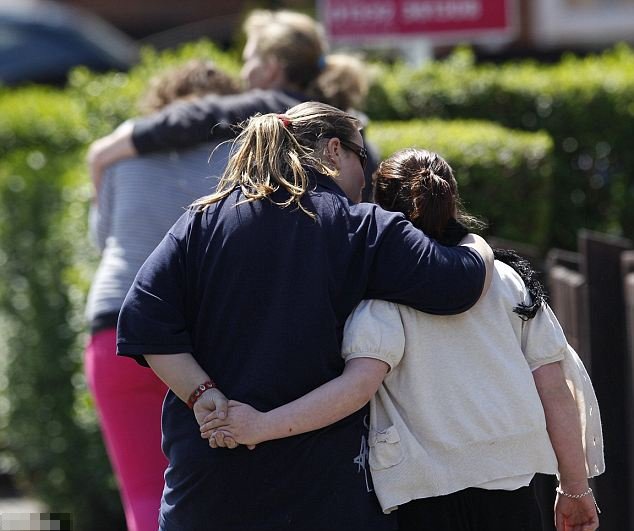 Κάηκαν ζωντανά πέντε παιδιά μέσα στο σπίτι τους [εικόνες] | iefimerida.gr 0