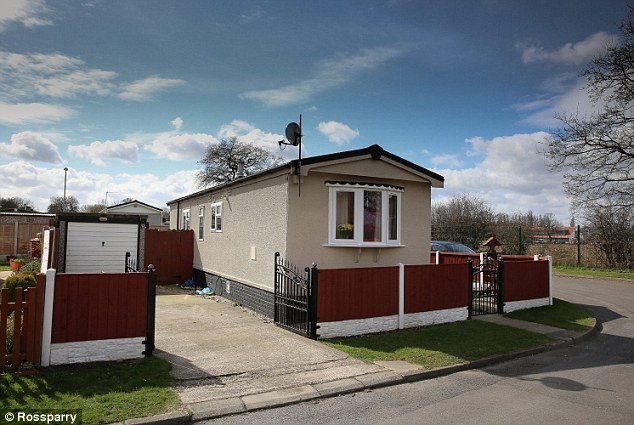 Απίστευτη τύχη: Ζευγάρι στην Αγγλία κέρδισε για 2η φορά σε 20 μήνες 1,4 εκατ. ευρώ στη λοταρία [εικόνες] | iefimerida.gr 0