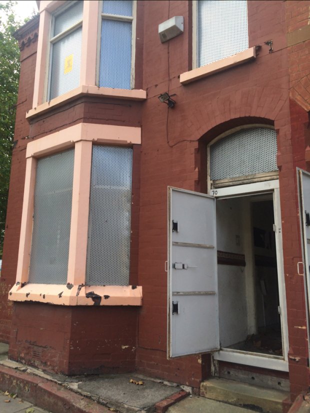 Πανζουρλισμός στη Βρετανία για τα «σπίτια της μιας λίρας» -Γιατί πωλούνται σε αυτή τη τιμή [εικόνες] | iefimerida.gr 3