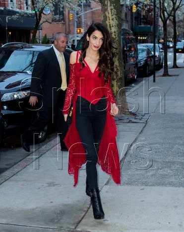 Η Αμάλ Κλούνεϊ πιο σέξι από ποτέ -Φλογερή σπανιόλα [εικόνες] | iefimerida.gr 0