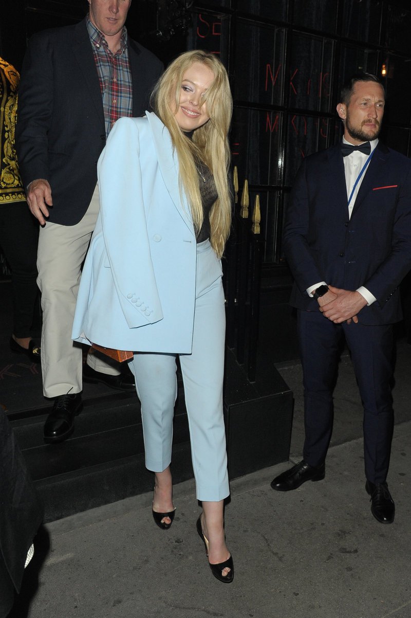 Η κόρη του Τραμπ, τύφλα στο μεθύσι, στις διακοπές της στην Ευρώπη [εικόνες] | iefimerida.gr 2